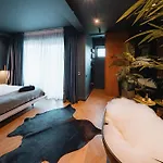 Апартаменты Shades Of Napoca - Artitude *