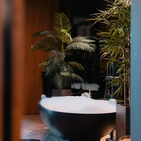 Shades Of Napoca - Artitude Apartman