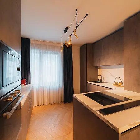 Shades Of Napoca - Artitude