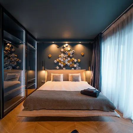 Shades Of Napoca - Artitude