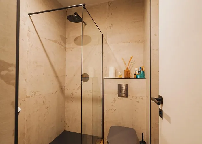 Shades Of Napoca - Artitude Apartmán