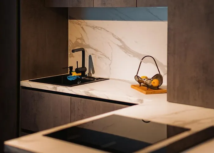 Shades Of Napoca - Artitude